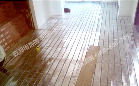 怡干式家庭電地暖鋪裝圖