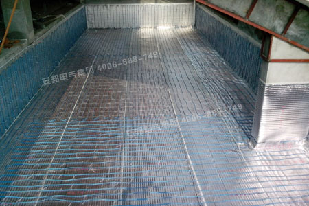 需要安裝發(fā)熱電纜的泳池圖